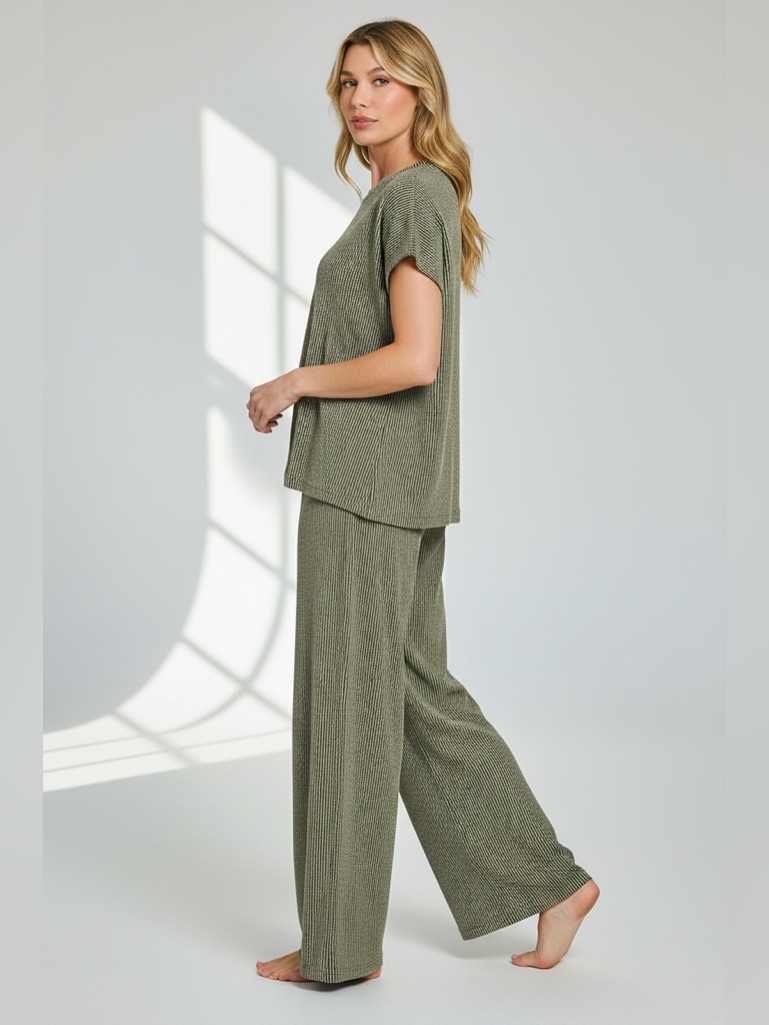 Zenana Two-Piece Ribbed Relaxed Lounge Set In Olive